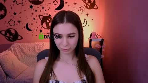 Snapshot of flora_ri chatting on June 27, 2026, 12:22 pm just ask me online show from June 27, 2026, 12:22 pm