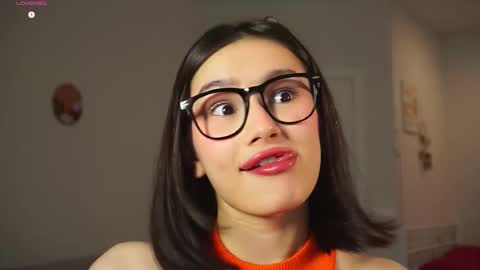 Snapshot of floralmuse chatting on November 1, 2025, 4:03 am Viola online show from November 1, 2025, 4:03 am