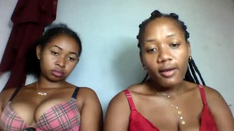 Snapshot of florencia011 chatting on February 20, 2025, 5:44 am florencia011 online show from February 20, 2025, 5:44 am