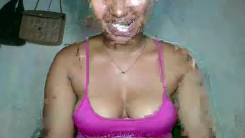 Snapshot of florencia011 chatting on November 3, 2025, 3:46 pm florencia011 online show from November 3, 2025, 3:46 pm