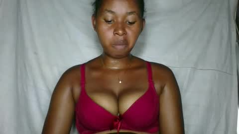 florencia011 online show from November 25, 2025, 8:58 am