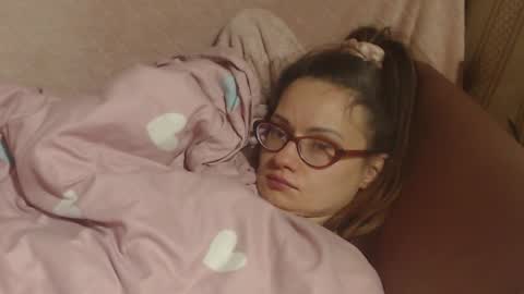 say meow and send tip  online show from February 5, 2026, 10:14 pm