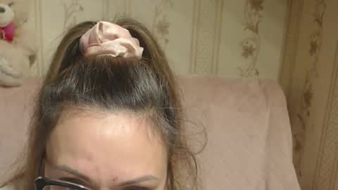 say meow and send tip  online show from November 24, 2025, 4:07 pm