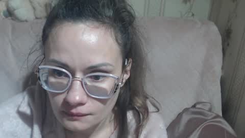 say meow and send tip  online show from April 3, 2026, 3:43 pm