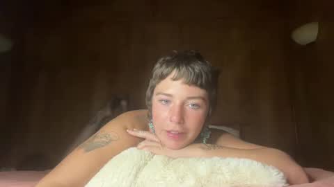 Snapshot of flowergirl448844 chatting on December 9, 2024, 3:50 am Flowergirl online show from December 9, 2024, 3:50 am