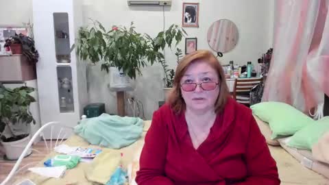 Flowerlower online show from November 5, 2025, 6:52 pm