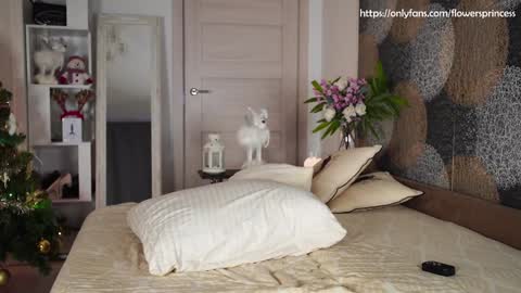 Snapshot of flowersprincess chatting on January 13, 2025, 6:38 am DARYA online show from January 13, 2025, 6:38 am