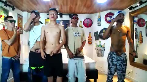 Snapshot of flyckers chatting on January 18, 2025, 2:03 am flyckers online show from January 18, 2025, 2:03 am