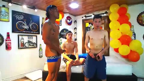 Snapshot of flyckers chatting on January 21, 2025, 9:46 pm flyckers online show from January 21, 2025, 9:46 pm