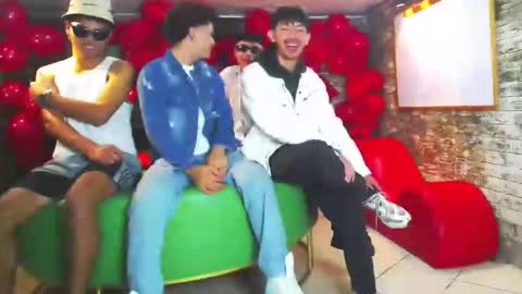 Snapshot of flyckers chatting on March 8, 2025, 9:18 pm flyckers online show from March 8, 2025, 9:18 pm