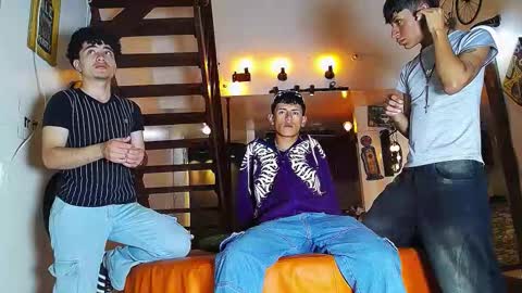 Snapshot of flyckers chatting on November 1, 2025, 8:22 pm flyckers online show from November 1, 2025, 8:22 pm