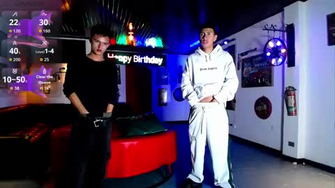 flyckers online show from April 18, 2026, 9:37 pm