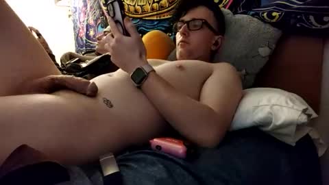 Snapshot of flypanda26 chatting on March 20, 2026, 10:09 am Femboyhunglikeahorse online show from March 20, 2026, 10:09 am