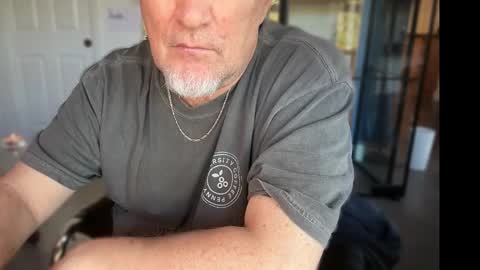 fnkywht60smthng_ online show from March 3, 2026, 6:58 pm