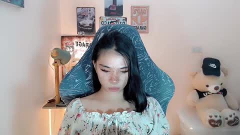 Snapshot of foeheart chatting on December 8, 2024, 1:36 pm Foe online show from December 8, 2024, 1:36 pm