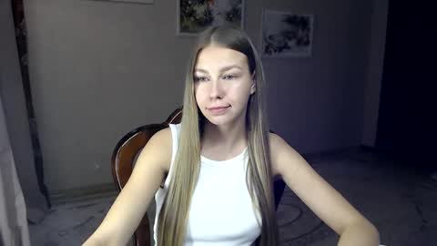 Snapshot of fofhcf chatting on October 1, 2025, 8:15 pm Molli Ready for any play with you. Hottest show in pvt Help a student earn big tokens online show from October 1, 2025, 8:15 pm