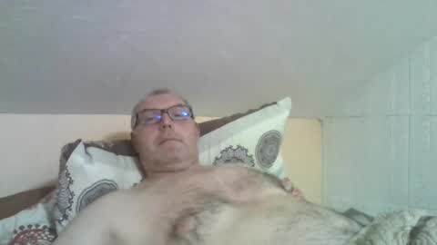 Snapshot of fojtik chatting on October 14, 2025, 8:42 pm Fojtik online show from October 14, 2025, 8:42 pm