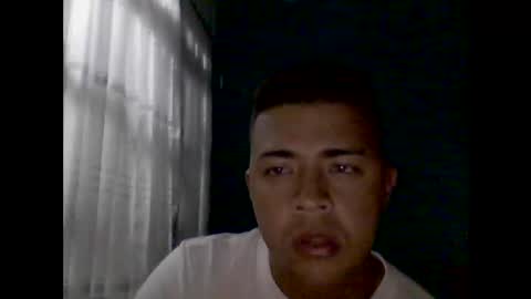 Snapshot of follonwx16xd chatting on November 17, 2025, 5:02 am follonwx16xd online show from November 17, 2025, 5:02 am