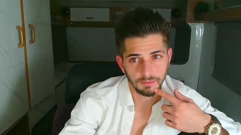 Snapshot of followknight chatting on October 26, 2025, 6:03 pm independent model online show from October 26, 2025, 6:03 pm