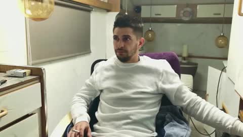 independent model online show from March 20, 2026, 6:13 pm