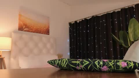 Snapshot of footfetish_baby chatting on February 7, 2026, 5:05 pm Molly online show from February 7, 2026, 5:05 pm