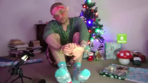 Snapshot of forest_brat chatting on December 7, 2024, 2:53 am forest brat online show from December 7, 2024, 2:53 am