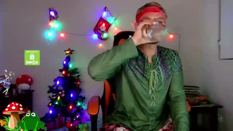 Snapshot of forest_brat chatting on December 14, 2024, 9:29 am forest brat online show from December 14, 2024, 9:29 am