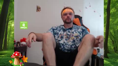 Snapshot of forest_brat chatting on January 17, 2025, 10:23 pm forest brat online show from January 17, 2025, 10:23 pm