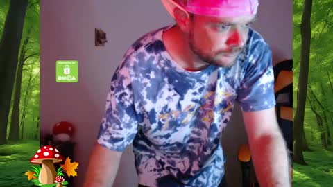 Snapshot of forest_brat chatting on January 18, 2025, 9:02 am forest brat online show from January 18, 2025, 9:02 am