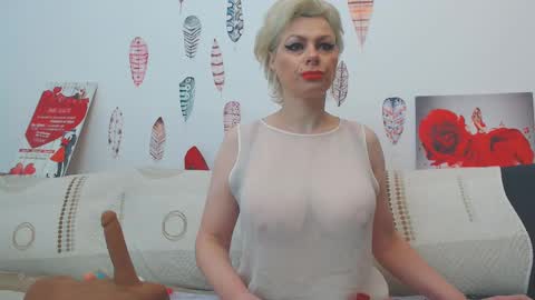 Snapshot of forever_barbie chatting on February 19, 2025, 2:33 am Adana online show from February 19, 2025, 2:33 am