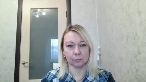 forever_smilex online show from December 12, 2024, 12:22 pm