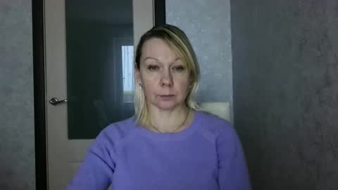 forever_smilex online show from December 16, 2024, 12:16 pm