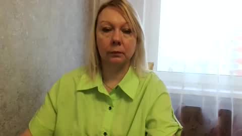 forever_smilex online show from January 17, 2025, 7:08 am