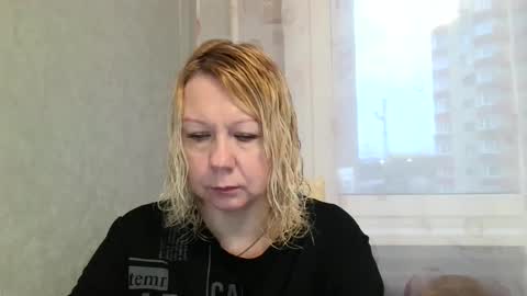 forever_smilex online show from January 30, 2025, 6:24 am