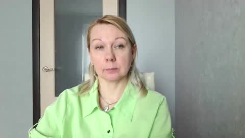forever_smilex online show from March 11, 2025, 10:29 am
