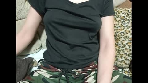 Snapshot of foreversweetx897751 chatting on March 6, 2026, 10:17 pm Foreversweetx online show from March 6, 2026, 10:17 pm