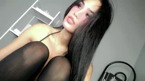 KHATRINA STACIE MARIE online show from June 11, 2026, 2:53 am