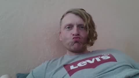 forgotten_lover online show from December 13, 2024, 9:46 am