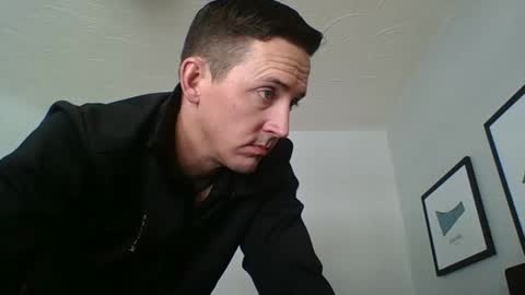 Snapshot of forthie4 chatting on February 19, 2025, 5:27 pm Forthie4 online show from February 19, 2025, 5:27 pm