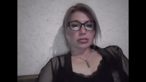 Snapshot of fox_red_lady7 chatting on March 19, 2026, 7:18 pm fox_red_lady7 online show from March 19, 2026, 7:18 pm