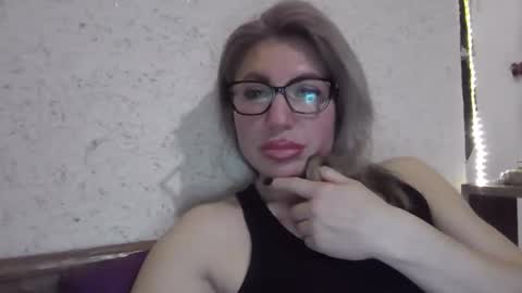 Snapshot of fox_red_lady7 chatting on March 26, 2026, 8:03 pm fox_red_lady7 online show from March 26, 2026, 8:03 pm