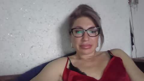 Snapshot of fox_red_lady7 chatting on March 28, 2026, 8:36 am fox_red_lady7 online show from March 28, 2026, 8:36 am