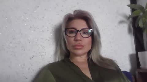 Snapshot of fox_red_lady7 chatting on March 31, 2026, 7:20 am fox_red_lady7 online show from March 31, 2026, 7:20 am