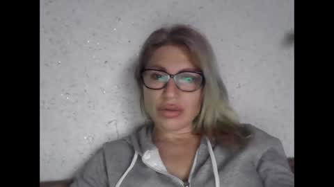Snapshot of fox_red_lady7 chatting on April 10, 2026, 9:25 am fox_red_lady7 online show from April 10, 2026, 9:25 am