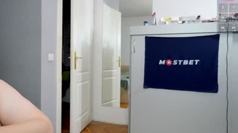 Snapshot of foxeslovefoxes chatting on December 6, 2024, 2:49 pm CUSTOM PHOTOS AND VIDEOS - online show from December 6, 2024, 2:49 pm