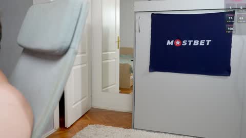 Snapshot of foxeslovefoxes chatting on December 10, 2024, 2:17 pm CUSTOM PHOTOS AND VIDEOS - online show from December 10, 2024, 2:17 pm