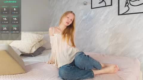 Snapshot of foxialee chatting on November 27, 2025, 5:31 am foxialee online show from November 27, 2025, 5:31 am