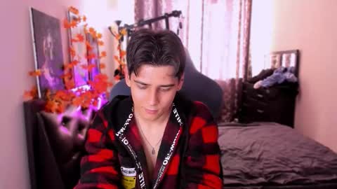 Foxicfu online show from November 8, 2025, 3:50 am