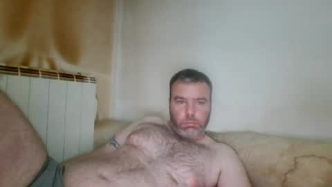 foxxx1982 online show from July 3, 2026, 9:32 pm
