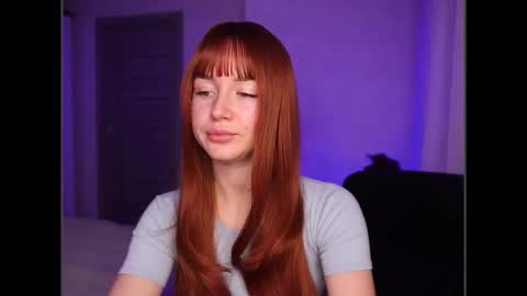 Snapshot of foxxyjulina chatting on April 7, 2026, 9:59 pm FoxxyJulina online show from April 7, 2026, 9:59 pm